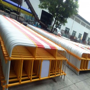 Barrera de tráfico Valla de ควบคุมฝูงชน Barrera SEPARADOR DE CARRETERA APILABLE