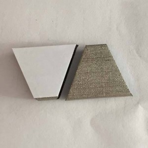 โฟมนำไฟฟ้าสารหน่วงไฟเทปผ้าป้องกันไฟฟ้าสถิตย์วัสดุป้องกันผ้านำไฟฟ้า