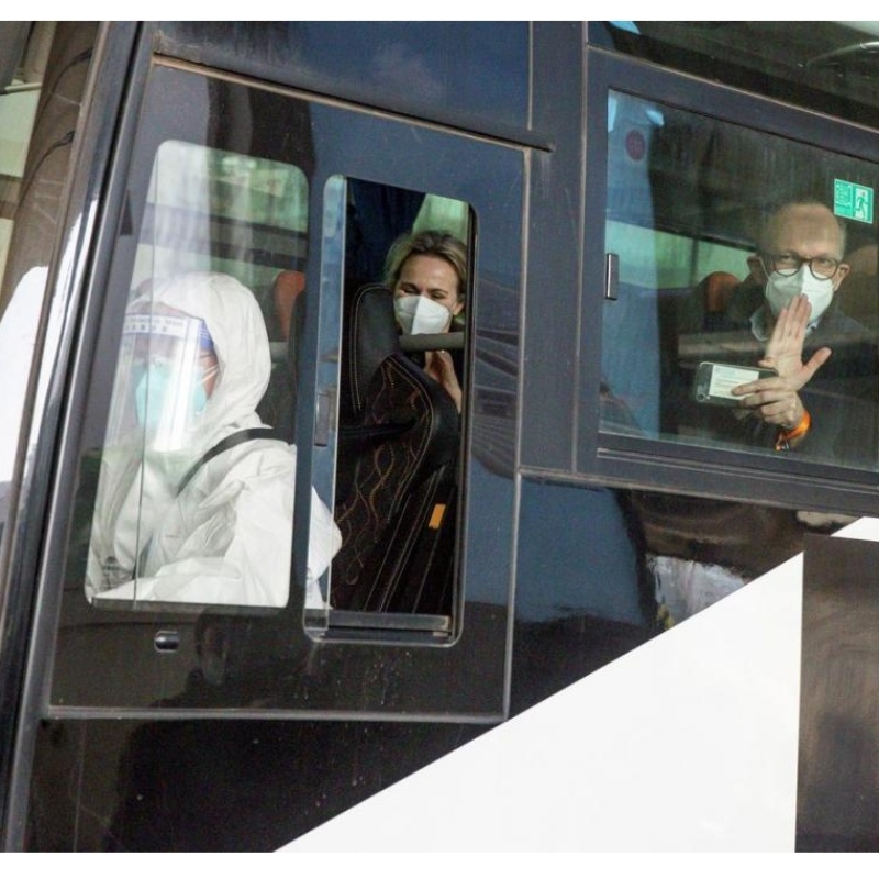 ใครเป็นทีมสำหรับไวรัสกำเนิดการติดตามมาถึงหวู่ฮั่น