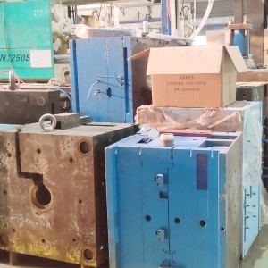 โรงงานแม่พิมพ์เซินเจิ้นคุณภาพสูงเครื่องฉีดขึ้นรูปชิ้นส่วนพลาสติกที่กำหนดเอง