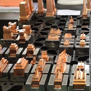 ผลิตภัณฑ์ทางการแพทย์พลาสติกมืออาชีพฝาครอบทางการแพทย์ทำแม่พิมพ์ฉีดพลาสติก