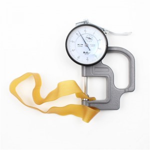 ผู้ผลิตกำหนดเองแถบยางยาวและกว้างขึ้นสีเหลืองใสยืดหยุ่นสูงไม่ง่ายที่จะทำลายอุตสาหกรรมวงดนตรีขนาดใหญ่