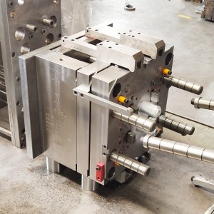 ผู้ผลิตจีนแม่พิมพ์ฉีดมืออาชีพที่กำหนดเองทำแม่พิมพ์พลาสติกที่มีความแม่นยำ