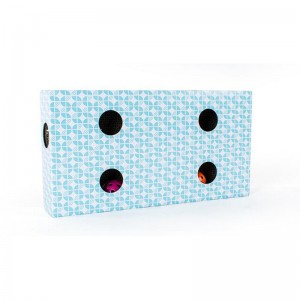 กล่องเกมสี่เหลี่ยมขนาดใหญ่