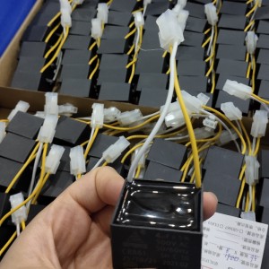 4UF 500V S0 50/60HZ CBB61 ตัวเก็บประจุสำหรับพัดลมดูดอากาศ