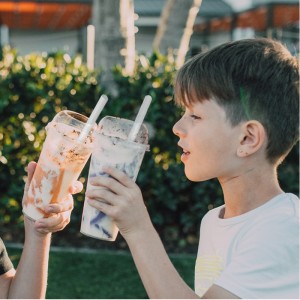 โรงงานขายส่งปลาพลาสติกฟางด้วยราคาที่แข่งขันเป็นมิตรกับสิ่งแวดล้อม