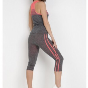 วอร์มสีดำและสีส้ม