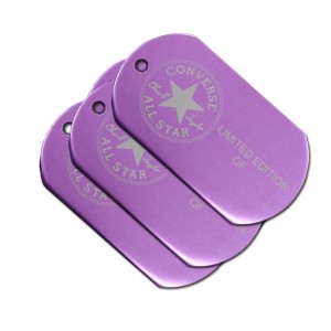 โรงงานขายส่งที่กำหนดเองโลหะทหารแท็กสุนัขทนทานน่ารักอลูมิเนียมที่ว่างเปล่าแท็กสุนัข