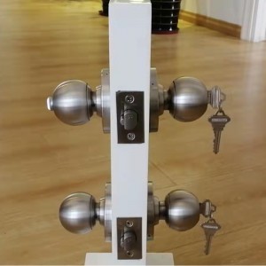 7204 ลูกบิดประตูล็อครูปทรงกระบอกฟังก์ชั่นการป้อนข้อมูลภายนอกของซาตินโครเมี่ย