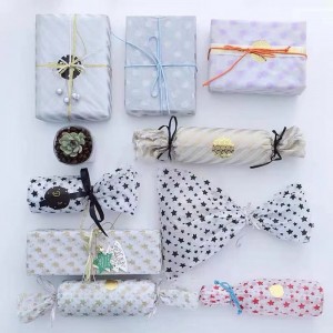 CMYK กระดาษพิมพ์หนังสือพิมพ์หัตถกรรมกระดาษห่อที่กำหนดเองกระดาษห่อไวน์กระดาษสำหรับงานแต่งงานหรืองานเลี้ยงสำหรับของขวัญ