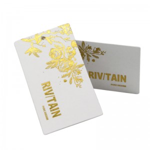 แท็กเสื้อผ้า