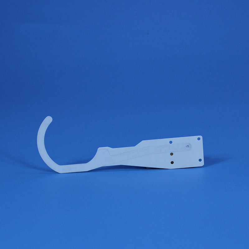 การใช้แขนหุ่นยนต์เซรามิก