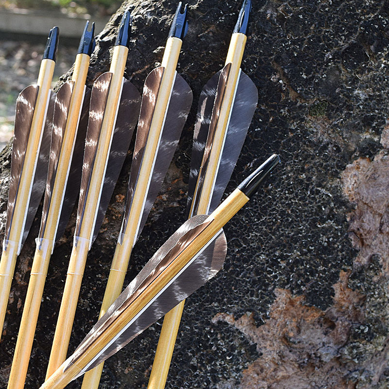 ลูกศรไม้สำหรับธนูธนูแบบดั้งเดิม