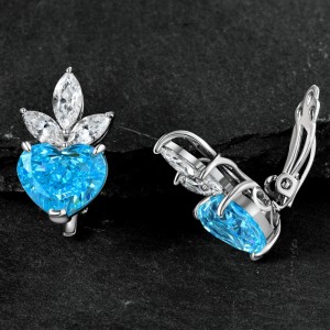 หูหูฟังรูปหัวใจรูปหัวใจ