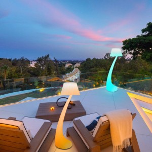 การเปลี่ยนสีสูง 132 ซม