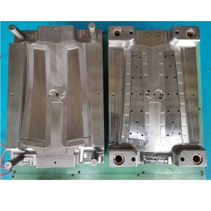 แม่พิมพ์ฉีดสามชุด