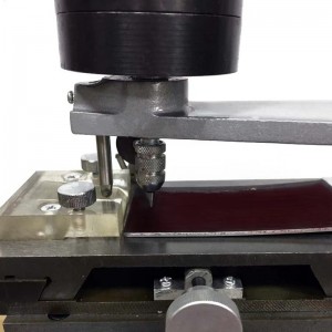 เครื่องทดสอบรอยขีดข่วน