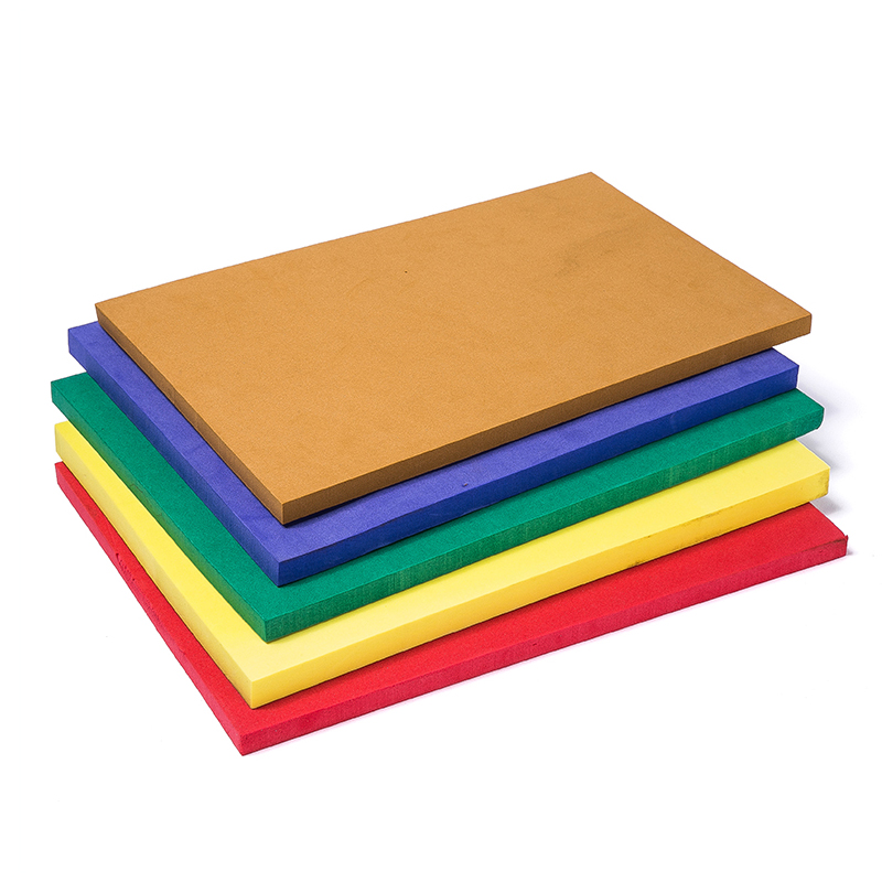 การฉีดขึ้นรูป EVA FOAM เทียบกับ EVA ที่มีการบีบอัด