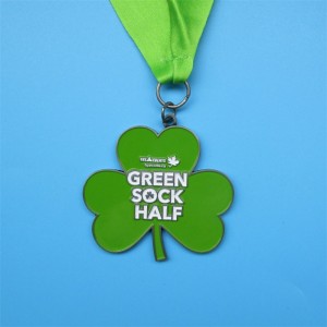 เหรียญครึ่งมาราธอนที่กำหนดเองได้รับเหรียญมาราธอนและถ้วยรางวัลของที่ระลึกคุณภาพสูง