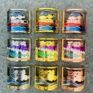 Cust Cut Out Metal Engraved ราคาถูกกีฬาเคลือบฟัน 3D Gold Metal Award เหรียญ UV พิมพ์เหรียญ