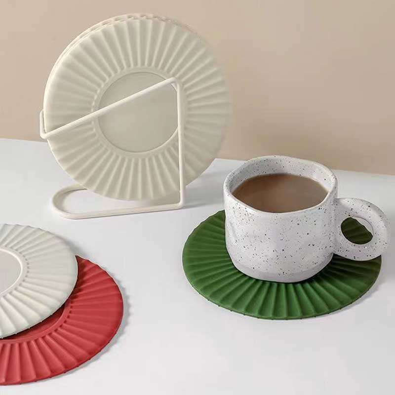 ซิลิโคนกลมไม่ใช่สลิปเสื่อพรมทนความร้อนซิลิโคนรถไฟเหาะ Office Coffee Dining Party BPA ฟรี Silicone Coasters เสื่อ