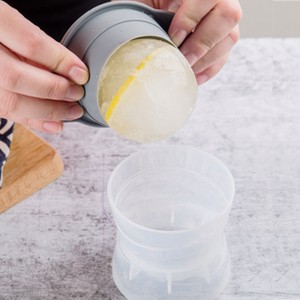 แม่พิมพ์น้ำแข็งทรงกลมขนาดใหญ่เหมาะสำหรับวิสกี้ค็อกเทลเครื่องดื่มแม่พิมพ์น้ำแข็งเครื่องดื่มที่ใช้ซ้ำได้และทำความสะอาดได...