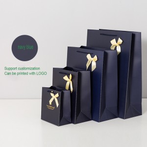 ถุงกระดาษของขวัญสีสันสดใส