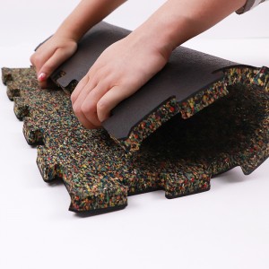 เสื่อยางประสานกัน