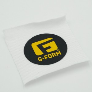 สติ๊กเกอร์ถ่ายโอน DTF พลาสติกโซลเหล็กรูปลอกความร้อนการถ่ายเทความร้อนฮู้ดหน้าจอการพิมพ์ PVC รองเท้าล้างทำความสะอาดที่ทันสมัย