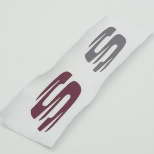 เสื้อผ้าสีสันสดใสขายร้อน TPU การถ่ายโอนความร้อนการพิมพ์ซิลิโคนความร้อนถ่ายโอนความร้อนฉลากสภาพแวดล้อมเป็นมิตรกับสภาพแวดล้อ...