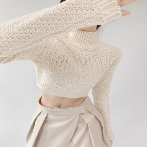 เสื้อสเวตเตอร์กลางคอถักทุบ