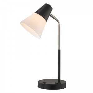 โคมไฟโต๊ะทำงานของโรงแรม Hampton Inn พร้อมสวิตช์/off rocker และร้านค้าที่สะดวกสบายที่ห้องพักของโรงแรม