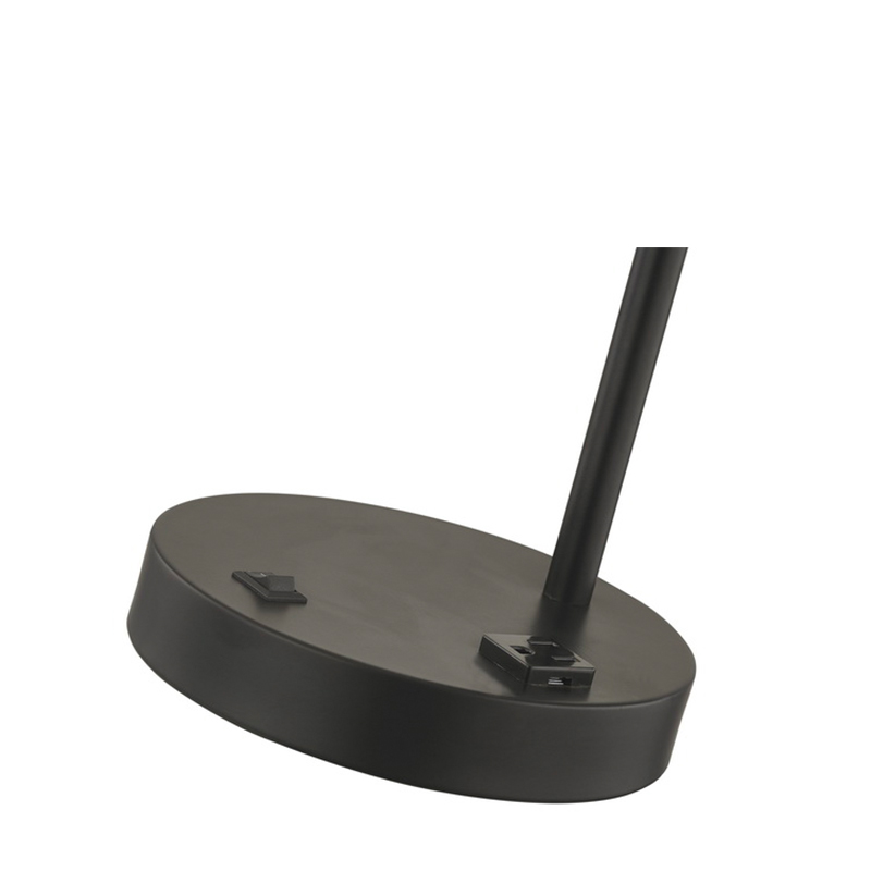 โคมไฟโต๊ะทำงานของโรงแรม Hampton Inn พร้อมสวิตช์/off rocker และร้านค้าที่สะดวกสบายที่ห้องพักของโรงแรม