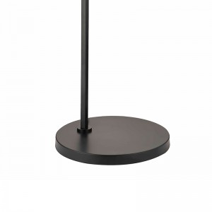 Waterwalk Hotel Hotel Sofa ข้างโคมไฟพื้นพร้อมผิวสีดำเคลือบด้านที่ห้องพัก