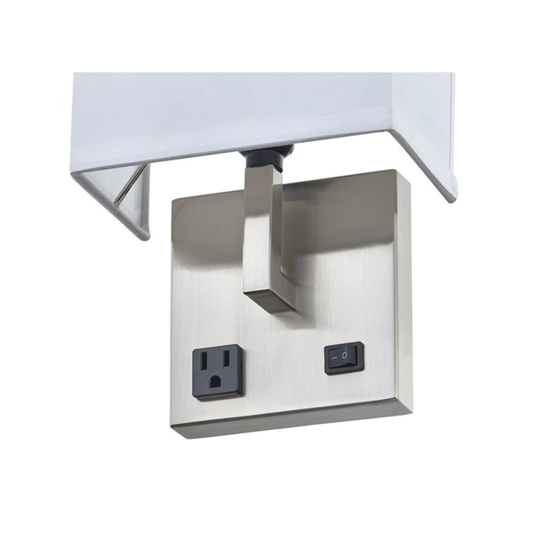 Hospitality Hotel Hand Wall Wall Sconce พร้อมผิวนิกเกิลแปรงและร่มเงาผ้าสี่เหลี่ยมครึ่งที่ห้องพักทั่วไปของโรงแรม