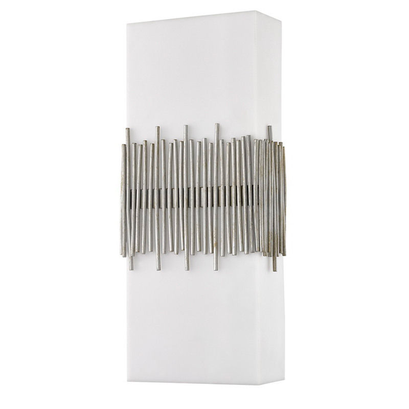 การต้อนรับเข้าใกล้ผนังของโรงแรมพร้อมกับเสร็จสิ้นซิลิเวอร์โบราณและเฉดสีอะคริลิคสี่เหลี่ยมที่โรงแรมทั่วไปห้องพัก