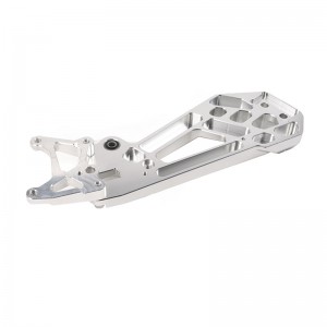 ความแม่นยำ CNC เครื่องกลึงชิ้นส่วนชิ้นส่วนอุปกรณ์มอเตอร์ไซค์รถยนต์ไฟฟ้าโซ่ลิงค์ลิงค์ด้านหน้าส้อมแบนด้านหน้า