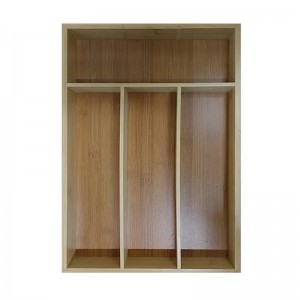 ผู้จัดงานไม้ไผ่