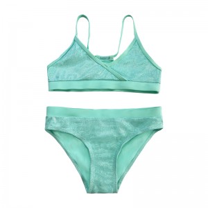 ชุดว่ายน้ำสีทึบชิ้นเดียวสำหรับเด็ก