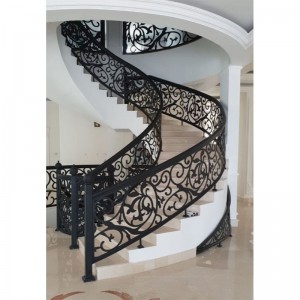 รั้วเหล็กดัด