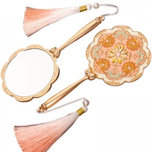 กระจกมือถือ