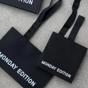 กระเป๋าพกนัวร์ Luxe