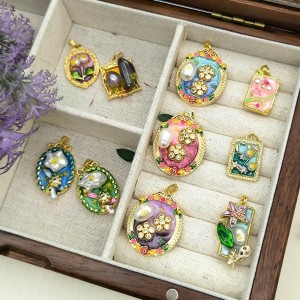 จี้ภาพวาดน้ำมันโบราณ