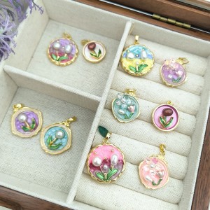 จี้ภาพวาดน้ำมันโบราณ