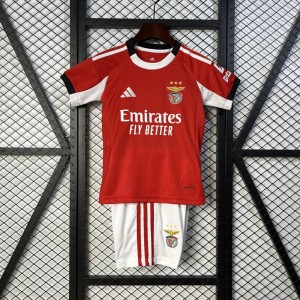 25/เด็ก 26 คน Benfica ขนาดบ้าน: 16-28