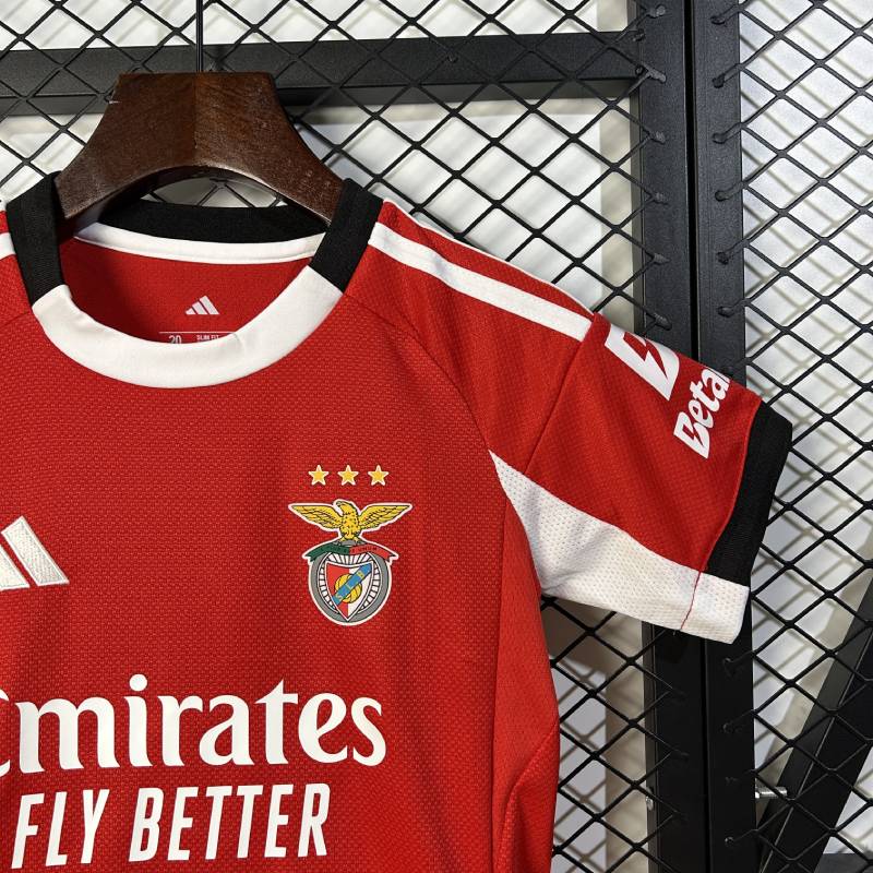 25/เด็ก 26 คน Benfica ขนาดบ้าน: 16-28